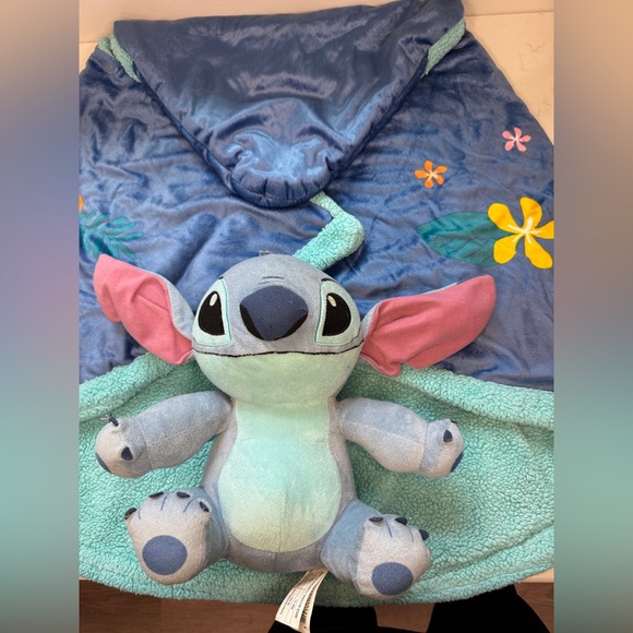 Blue Stitch Hooded Blanket set - Picture 3 of 9